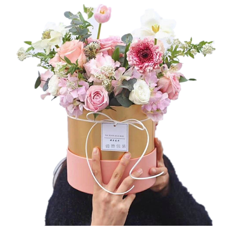 批发圆留金抱抱桶礼盒鲜花包装盒 手提圆形花盒 韩式手捧圆桶花盒