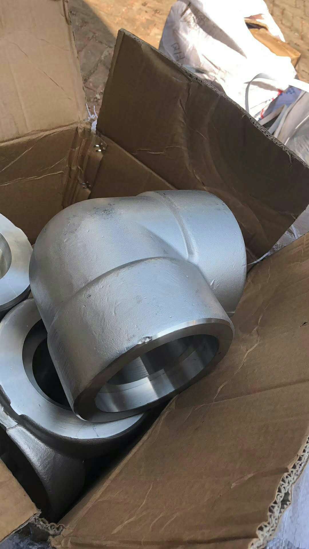 厂家定制承插焊盘三通 不锈钢16/32承插管件 高压锻制承插三通