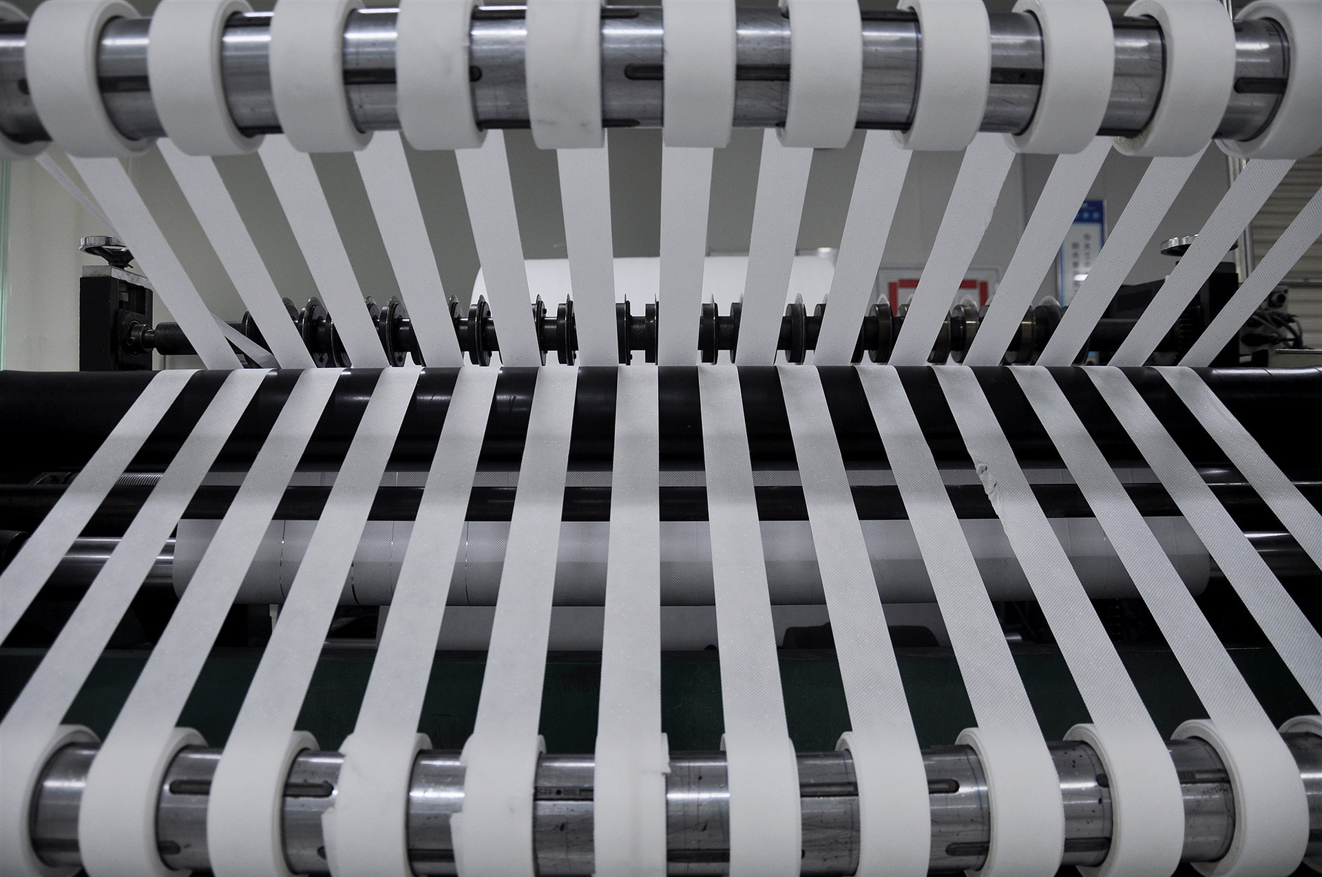 卷状擦拭布卷轴布无尘卷布斜纹卷布1cm宽卷布无尘卷轴布生产厂家