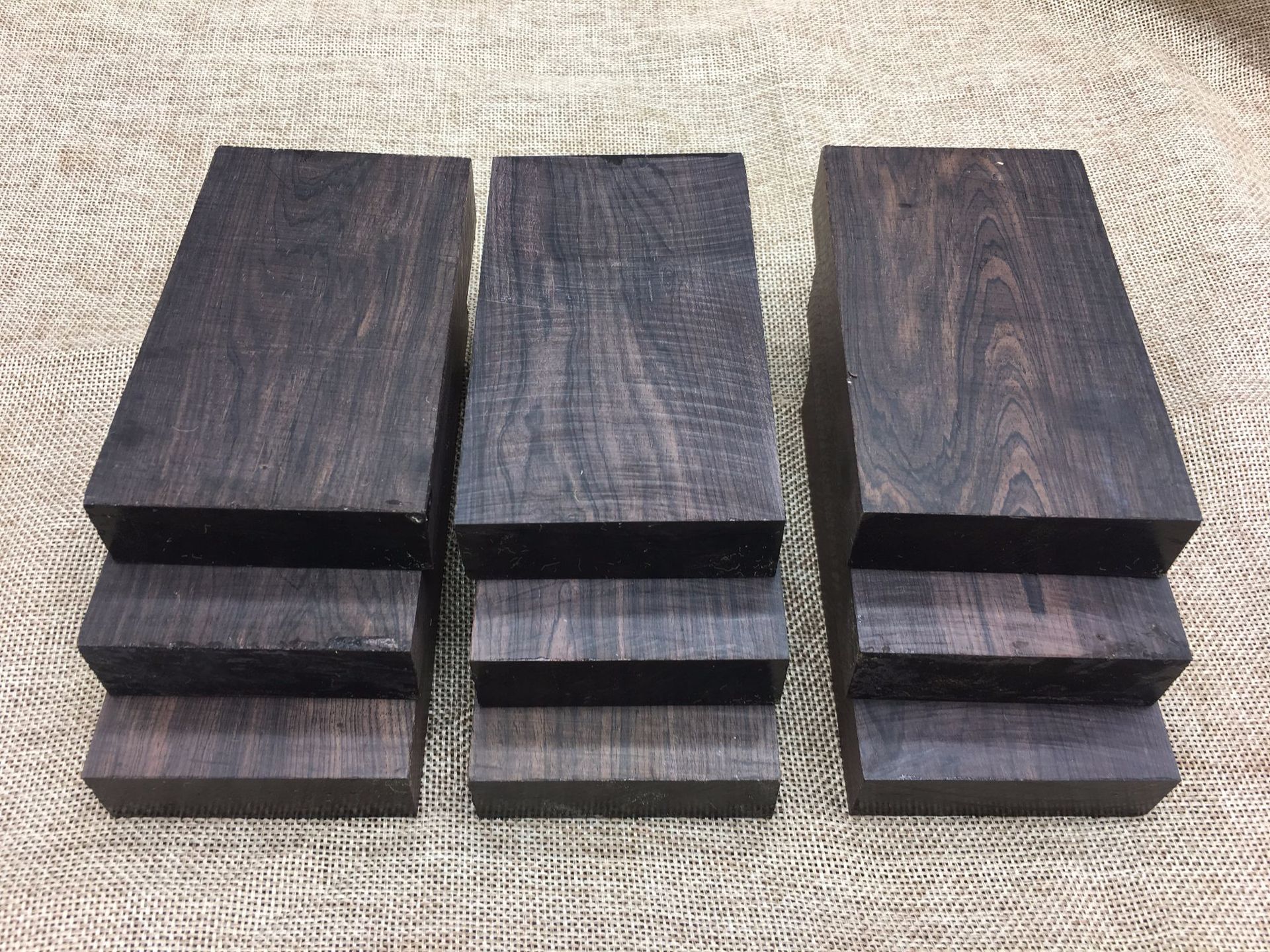 厂家批发紫光檀木料 乌木原料 佛珠木料 牌子料刀柄料原木料