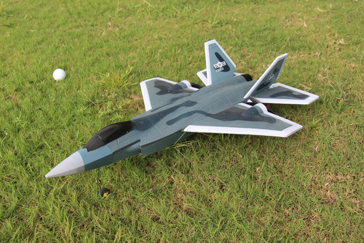 大型f22遥控战斗机 固定翼飞机 耐摔泡沫滑翔机 儿童电动航模玩具