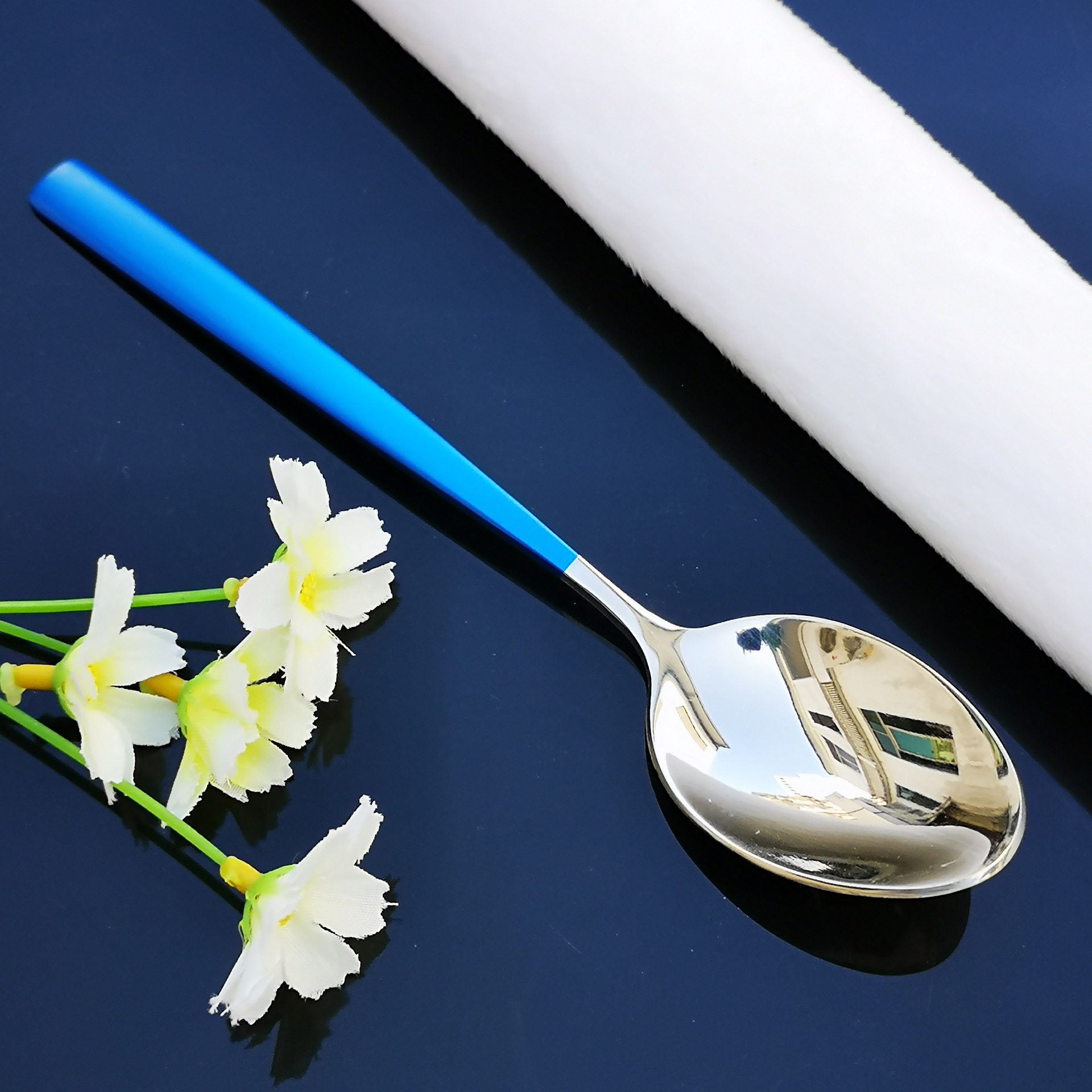 厂家直销304不锈钢勺子可定制可开模喷漆真空镀钛金餐具搅拌餐勺