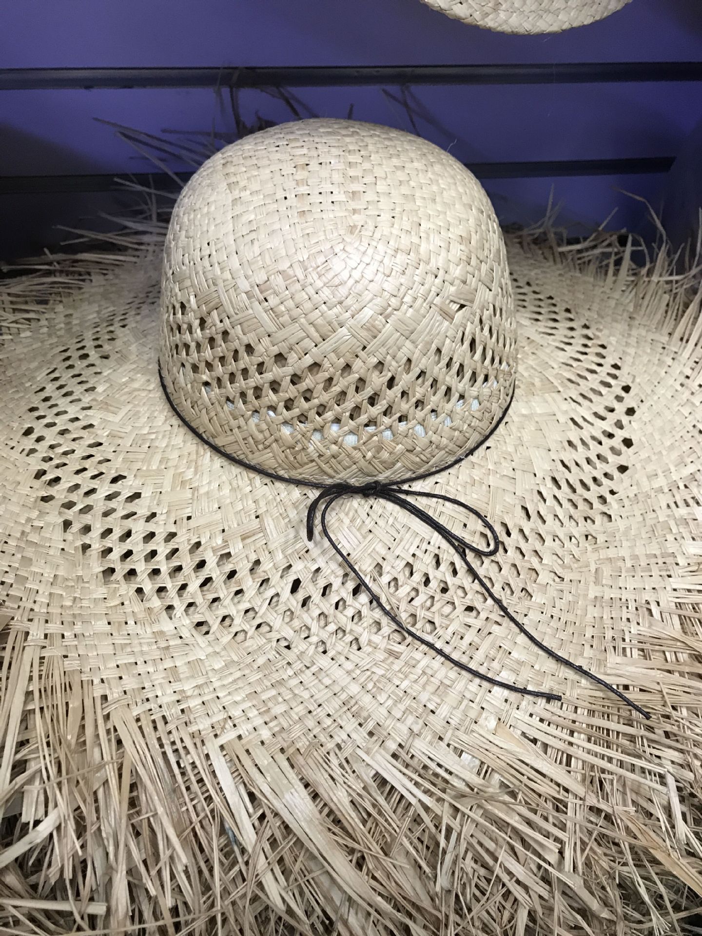 草编帽毛边大檐拉菲草帽夏天遮阳帽ins女出游沙滩海边度假遮阳帽