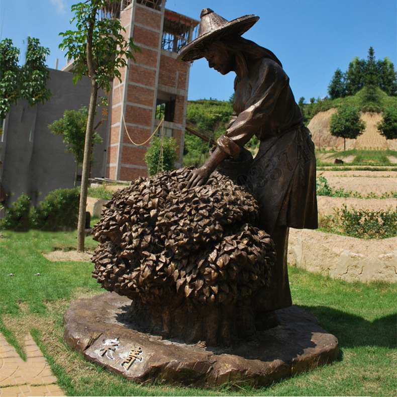 采茶铜人物雕塑,铜采茶雕塑,茶叶制作人物雕塑,制茶铜人物雕塑