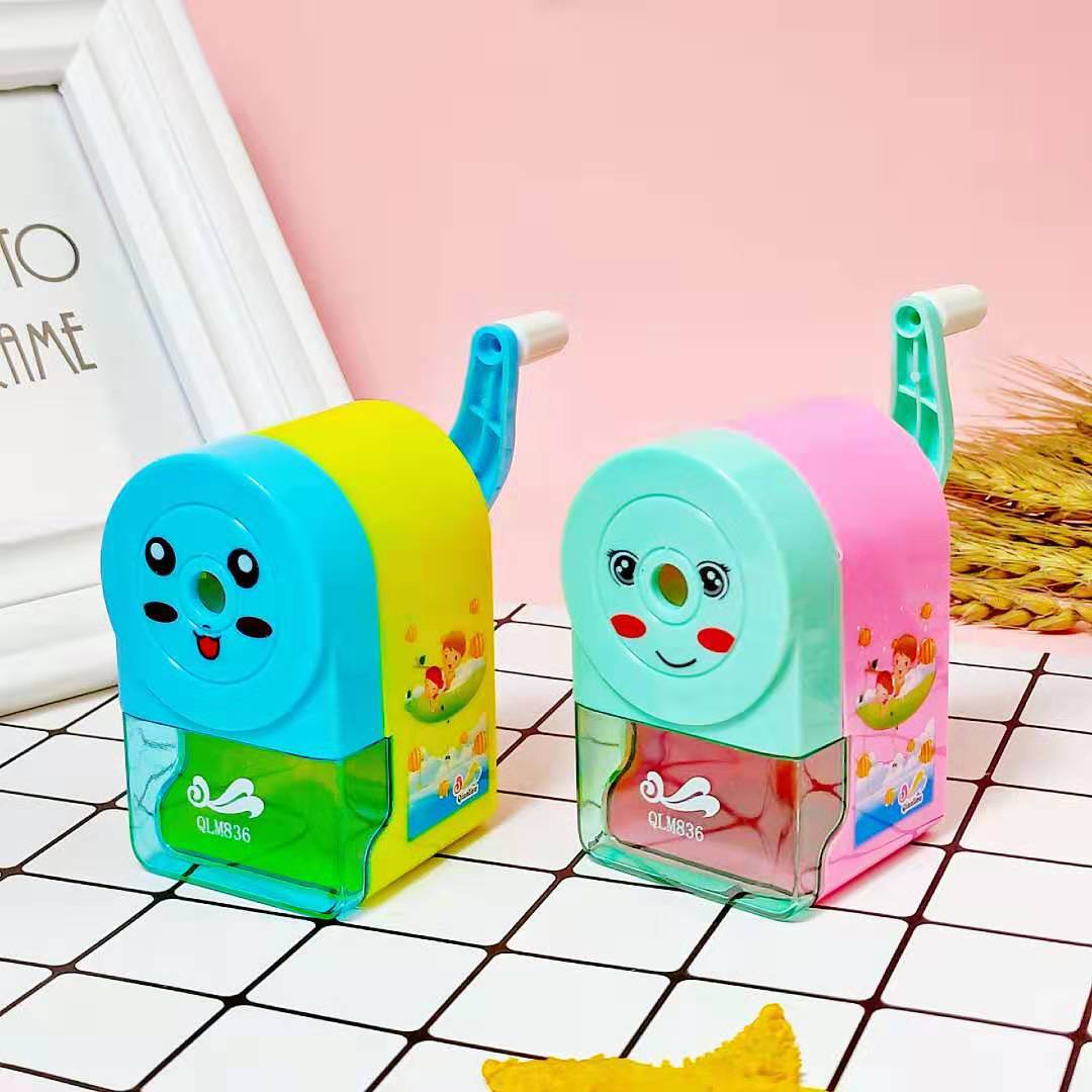 创意新款自动进笔削笔器卡通卷笔机学生文具手摇卷笔刀学习文具