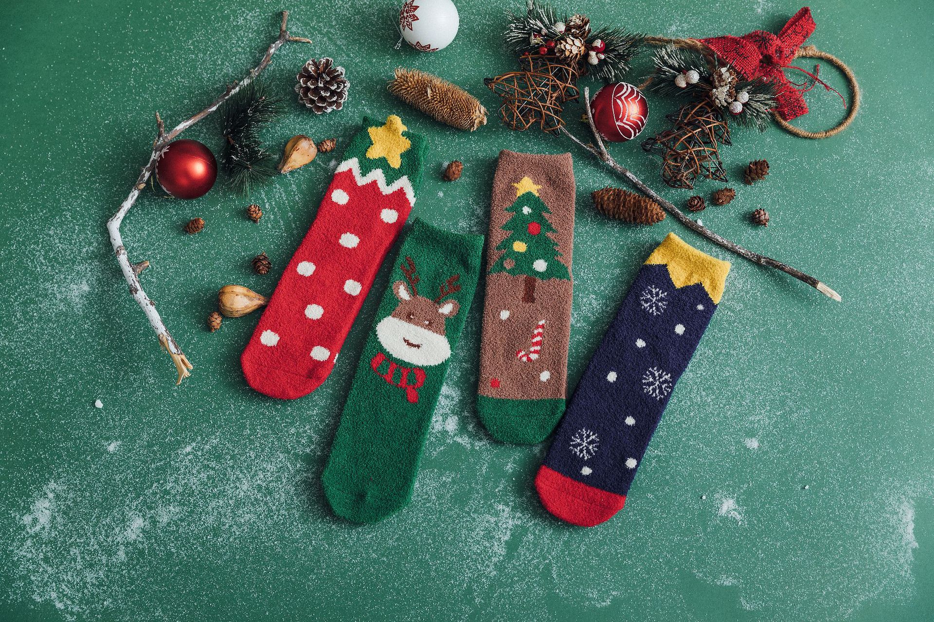 秋冬新品 四双装圣诞袜半边绒圣诞老人加厚保暖中筒袜子女袜 批发