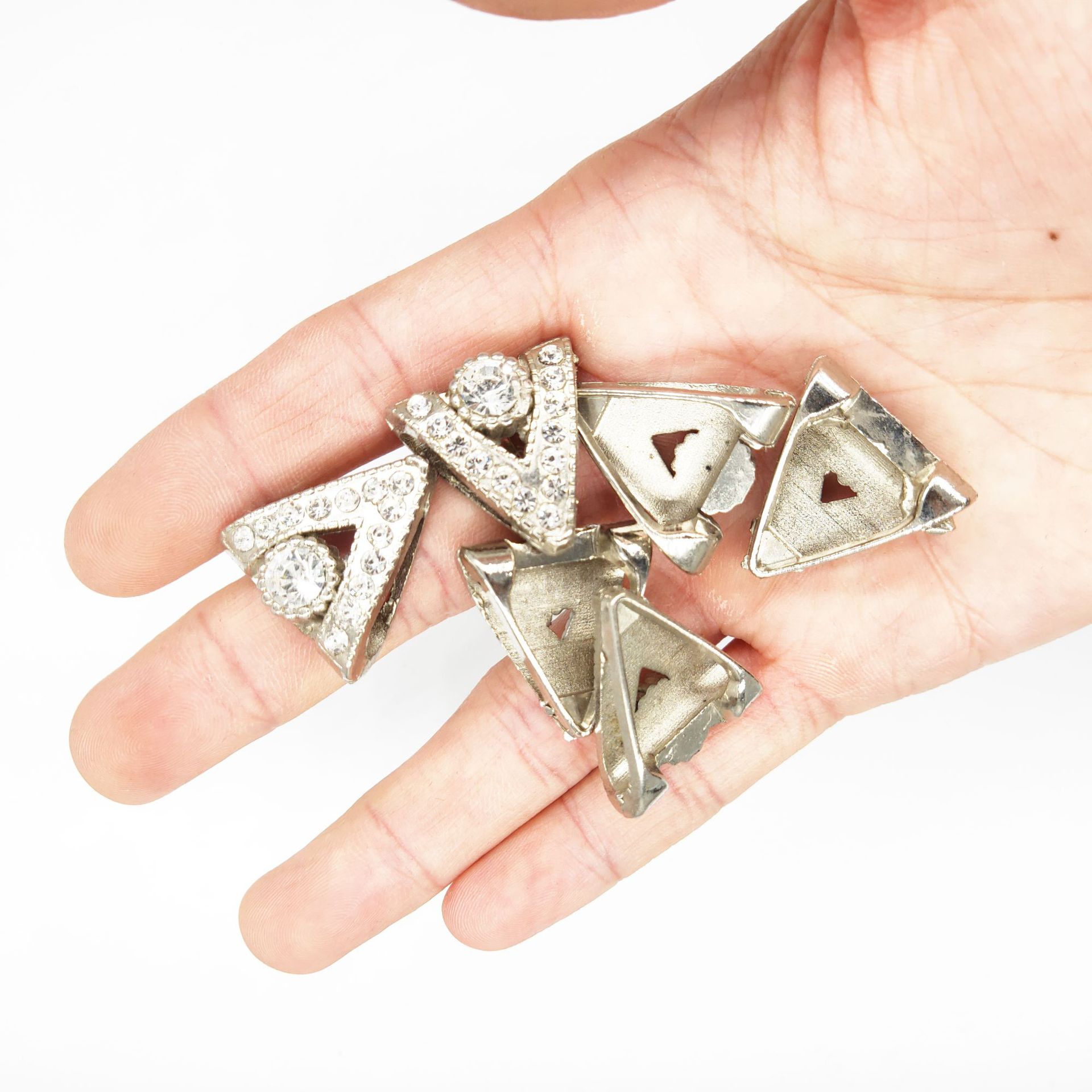 厂家直销 金属三角形镶钻抽心扣 金属介子 适用蝴蝶结 等泳装服饰