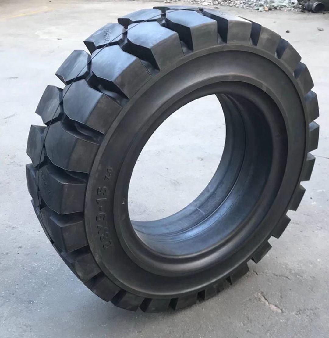 超强耐磨工业工程机械轮胎825-20 825-15十吨叉车实心轮胎