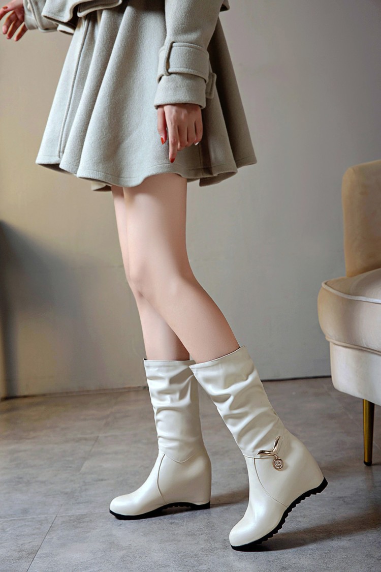白色中筒靴女厚底坡跟金属水钻骑士靴女鞋秋冬新款2019潮大码女靴