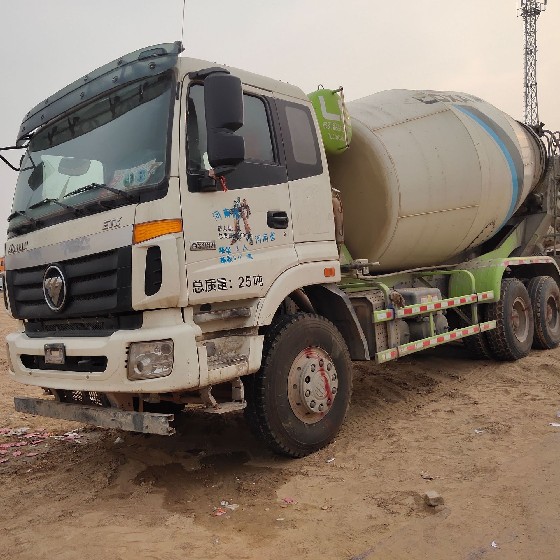 定金留车 17年福田欧曼搅拌车 国五混凝土商混车 14方16方罐都有