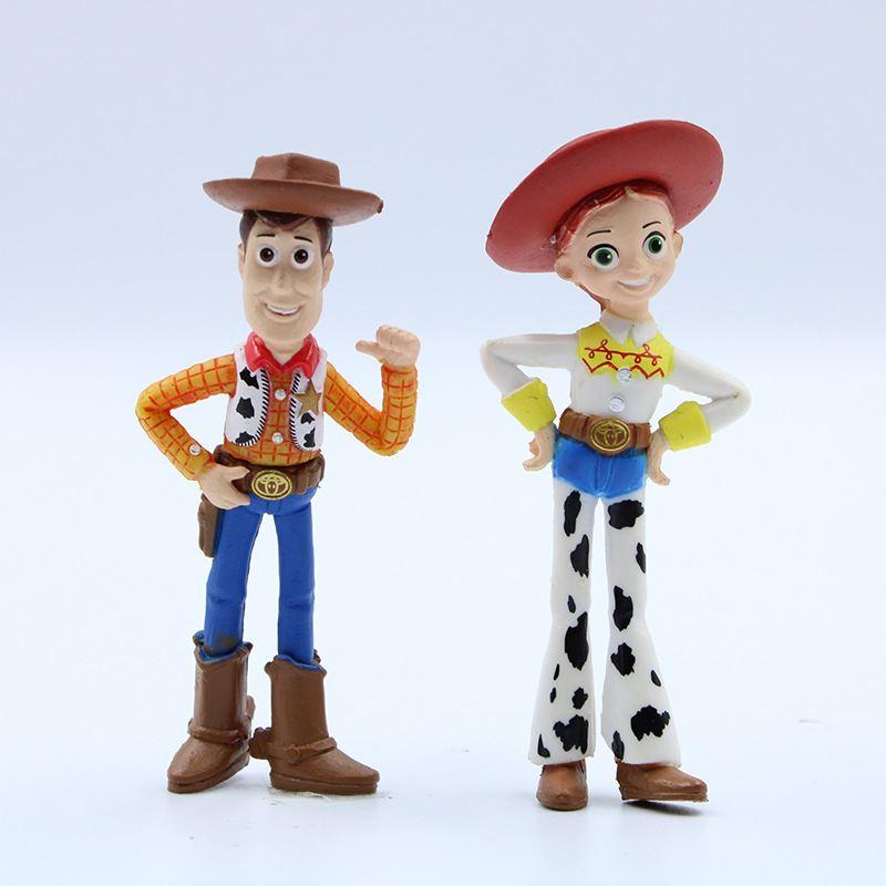 7款玩具手办 胡迪 巴斯光年 翠丝公仔微景观摆件