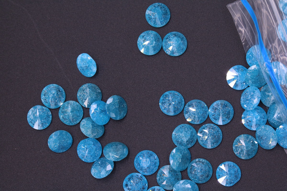 梧州厂家 aaa级园形1-10mm冰花锆石裸石爆花石宝石低价销售