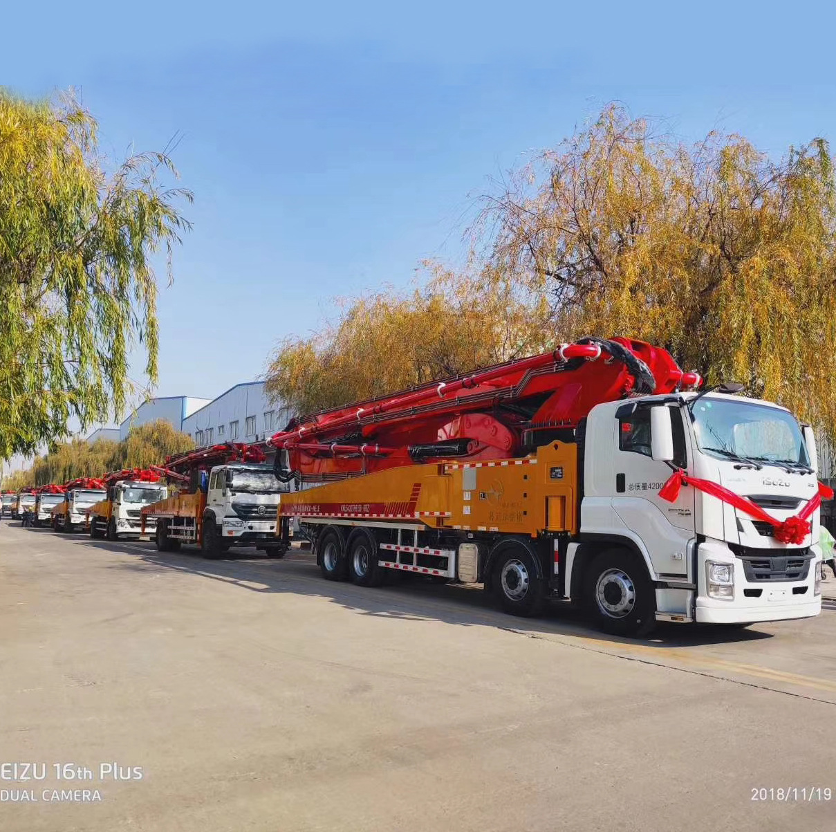 混凝土泵车 52米天泵 青岛科尼乐泵车 大型比较泵车 搅拌机带泵车