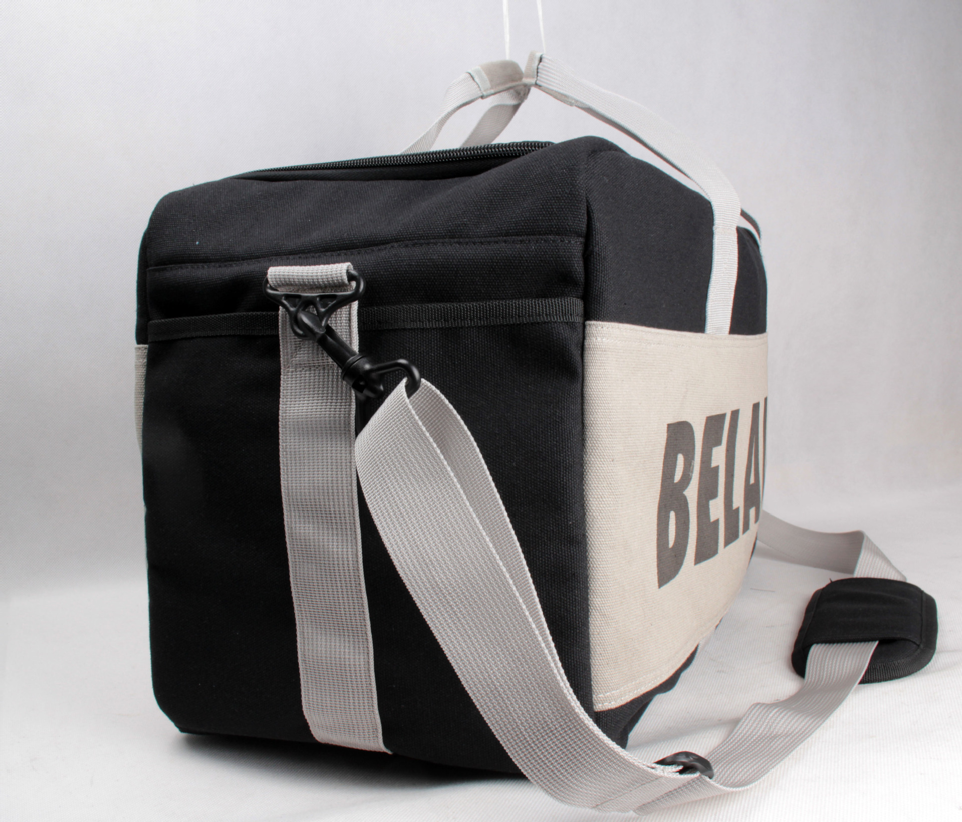 时尚潮流手提旅行包 户外便携带旅行袋 超大容量帆布旅行包