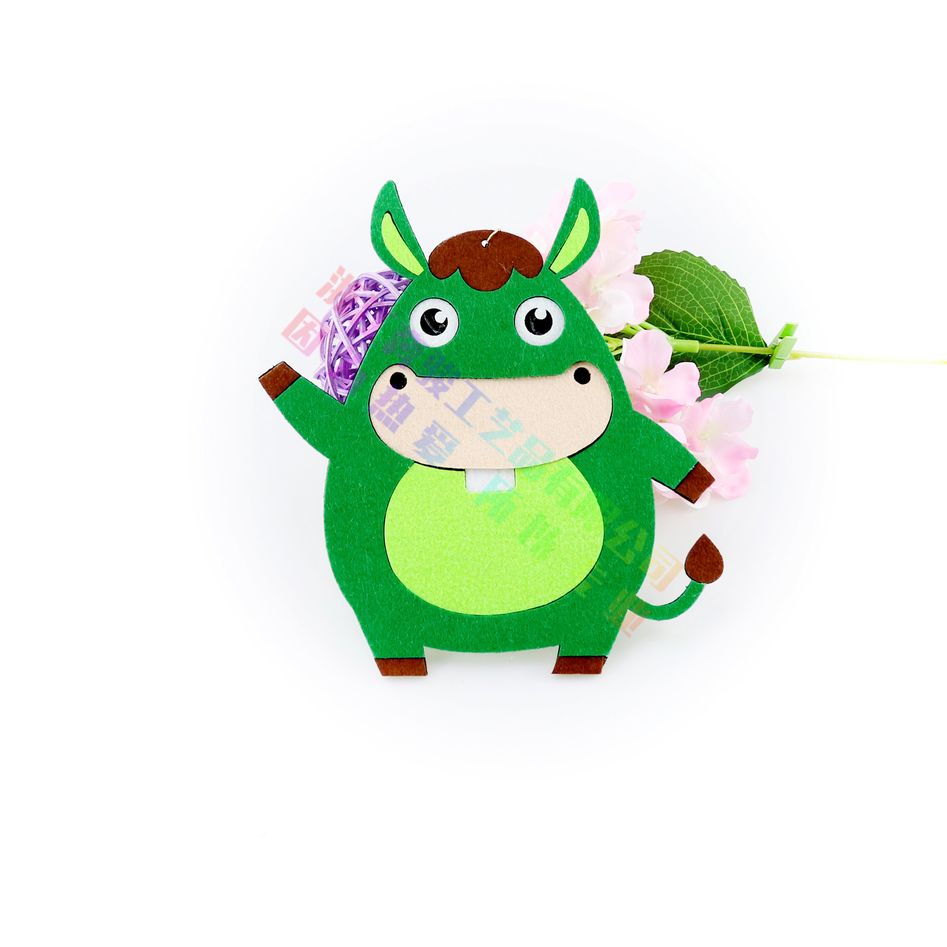 厂家批发2019新款幼儿园壁挂走廊壁饰无纺布吊饰挂件毛毡布装饰品