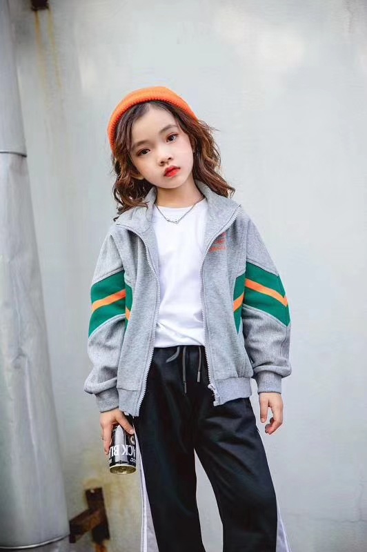 2020潮牌uaza春装 中大儿童品牌服装货源批发 专柜正品童装折扣清