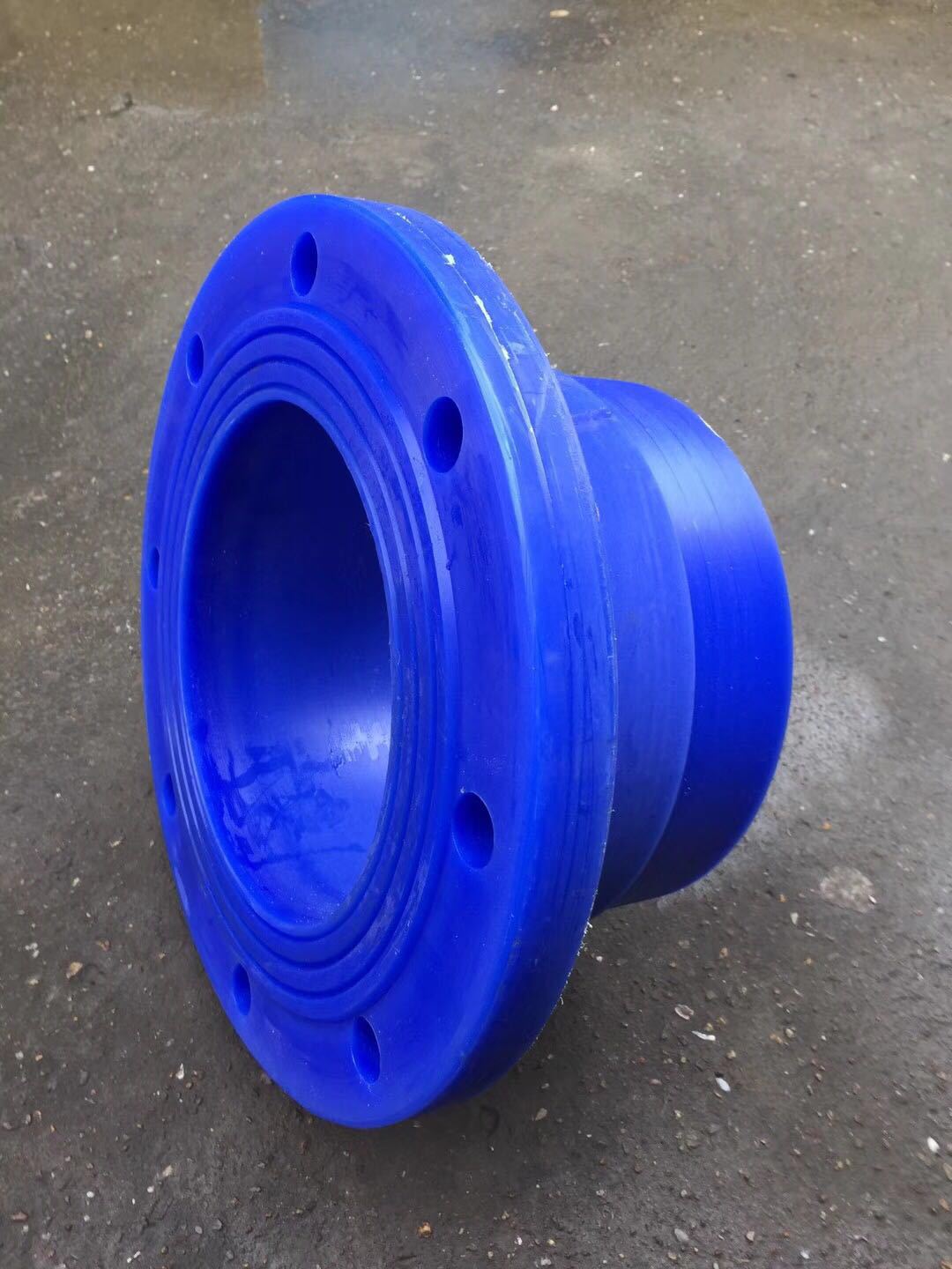 辽宁pe塑料法兰 耐酸碱pe塑料法兰 水箱 pe塑料法兰 滚塑法兰