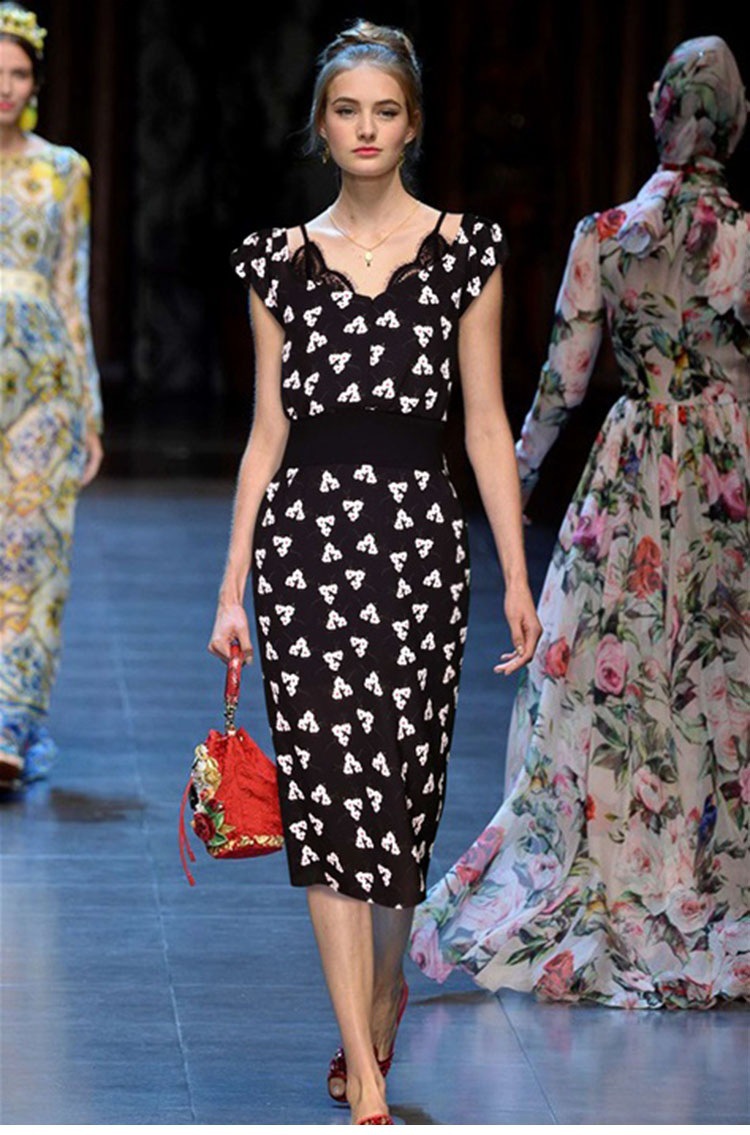 2020夏新品欧美走秀款名媛淑女气质蕾丝拼接印花修身连衣裙8752