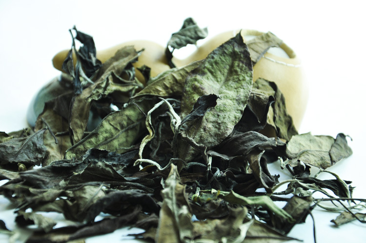 云南古树白茶 勐库大叶种白茶 普洱散茶 2018年 非月光白散料