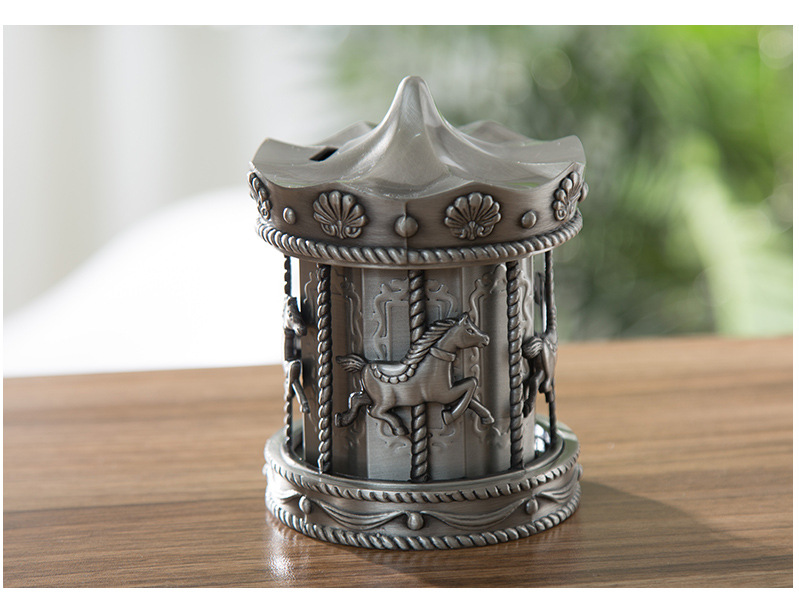 欧式童话故事锌合金旋转木马存钱罐旋转马送女孩生日周岁礼物