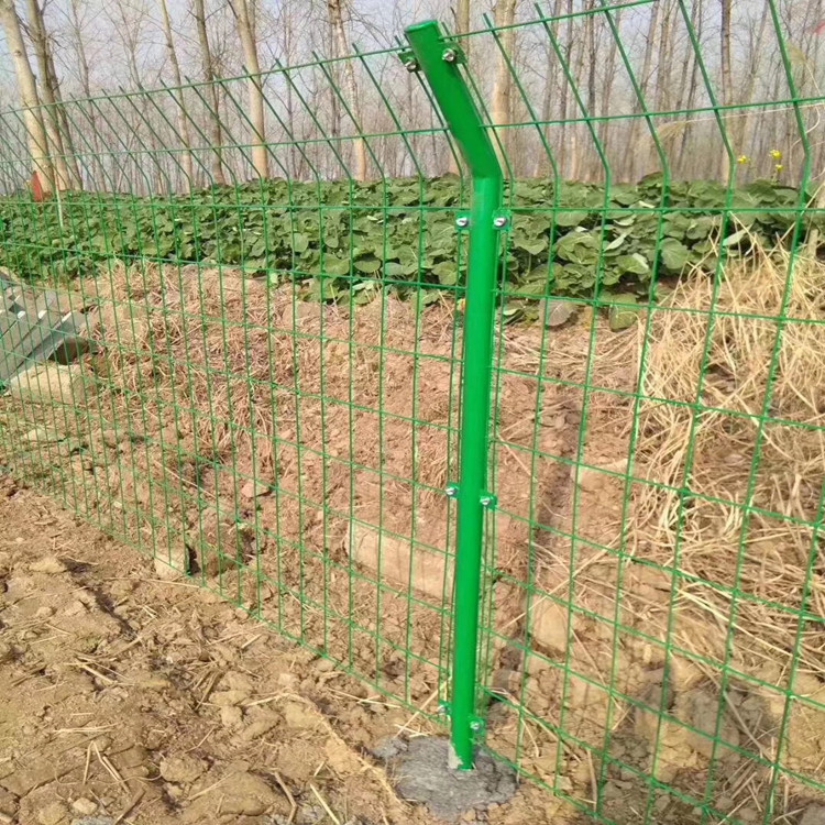 水源地围栏网 鱼塘水库围栏网 河道池塘围栏安全隔离防护网