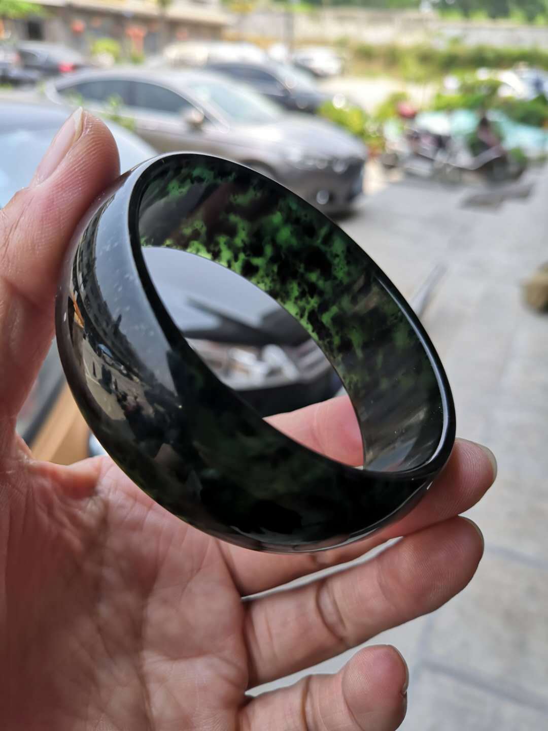 玉器加宽蓝田玉墨绿色手镯 时尚酷黑墨玉手镯厂家批发