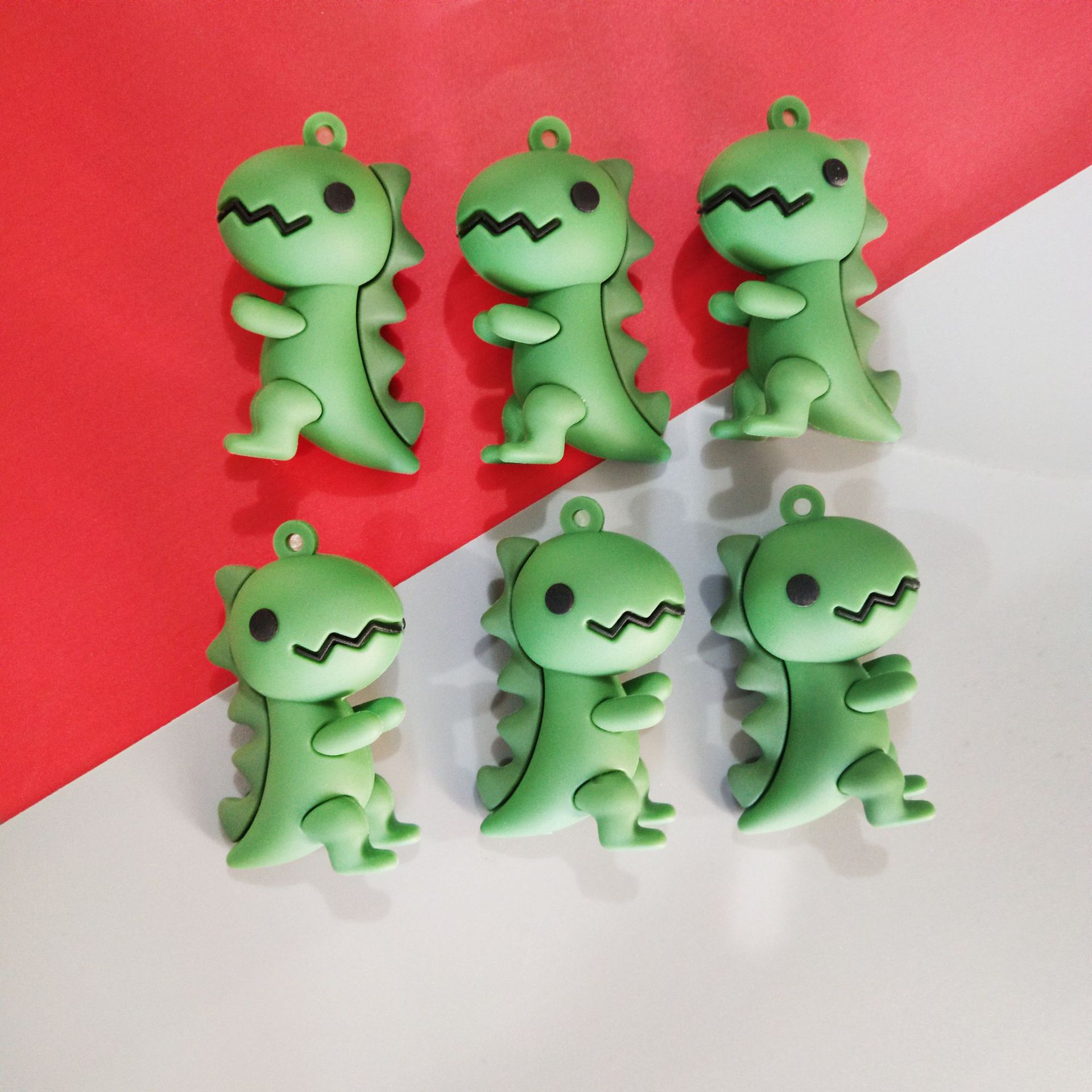 义乌厂家直销可爱四角小恐龙钥匙扣挂件潮流女包挂饰一件代发