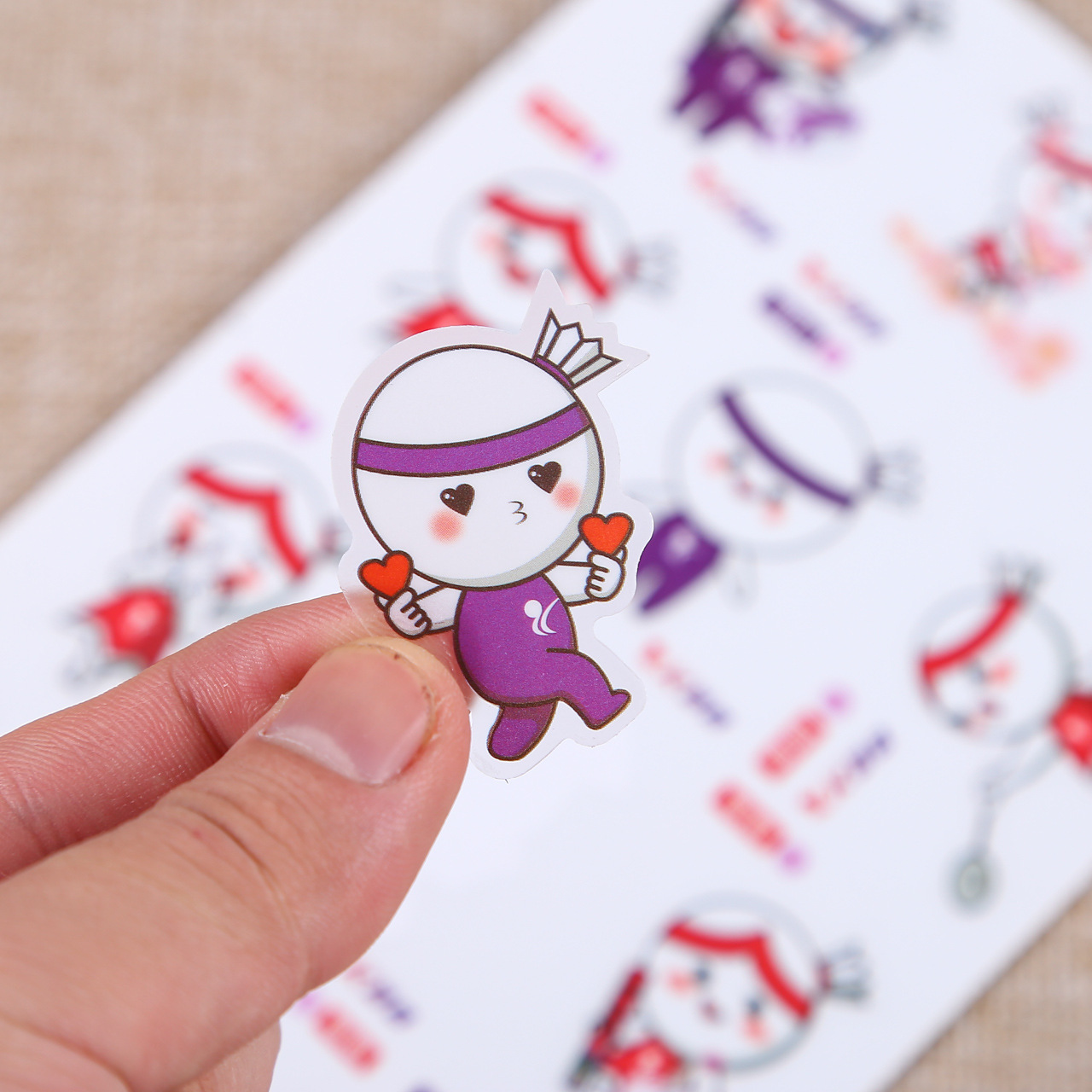 厂家定制卡通异形标签卡通贴纸儿童动漫贴纸不干胶定做印刷logo