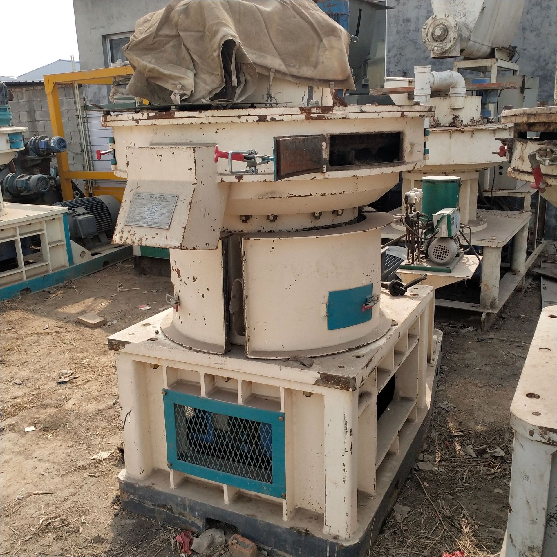 二手颗粒机秸秆颗粒剂 立式环模800木屑颗粒机 生物颗粒机