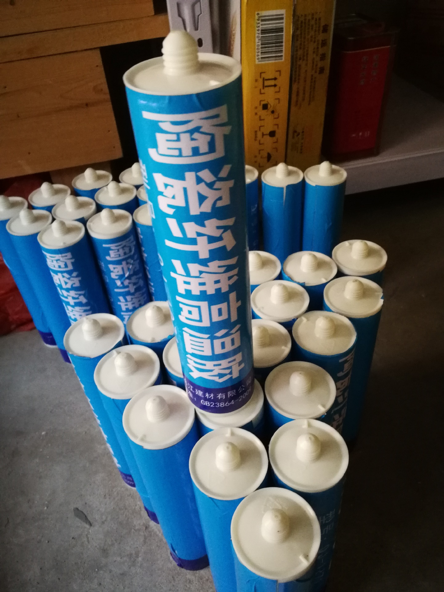 厂家直销 耐火纤维糊 高温修补料 耐高温可塑料 溜槽修补剂