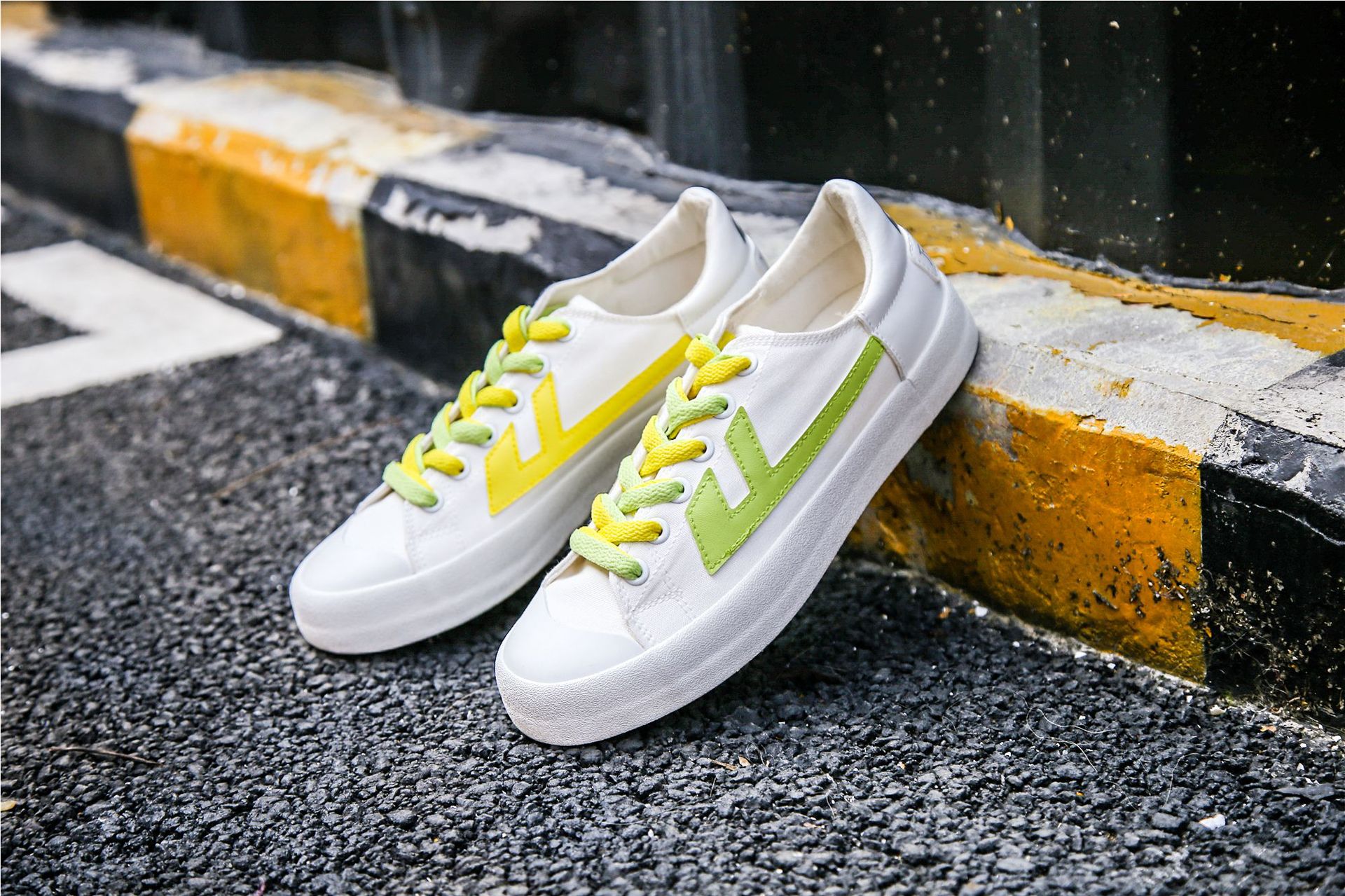 回力正品回力男女低帮秋季万科ow联名樱花款果冻帆布手绘小白鞋