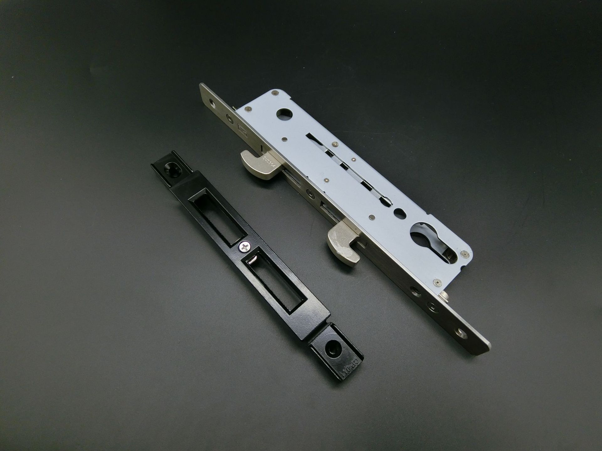 优质断桥铝门窗专用锁体/30单点双钩锁盒/锌合金传动盒/双扣锁体