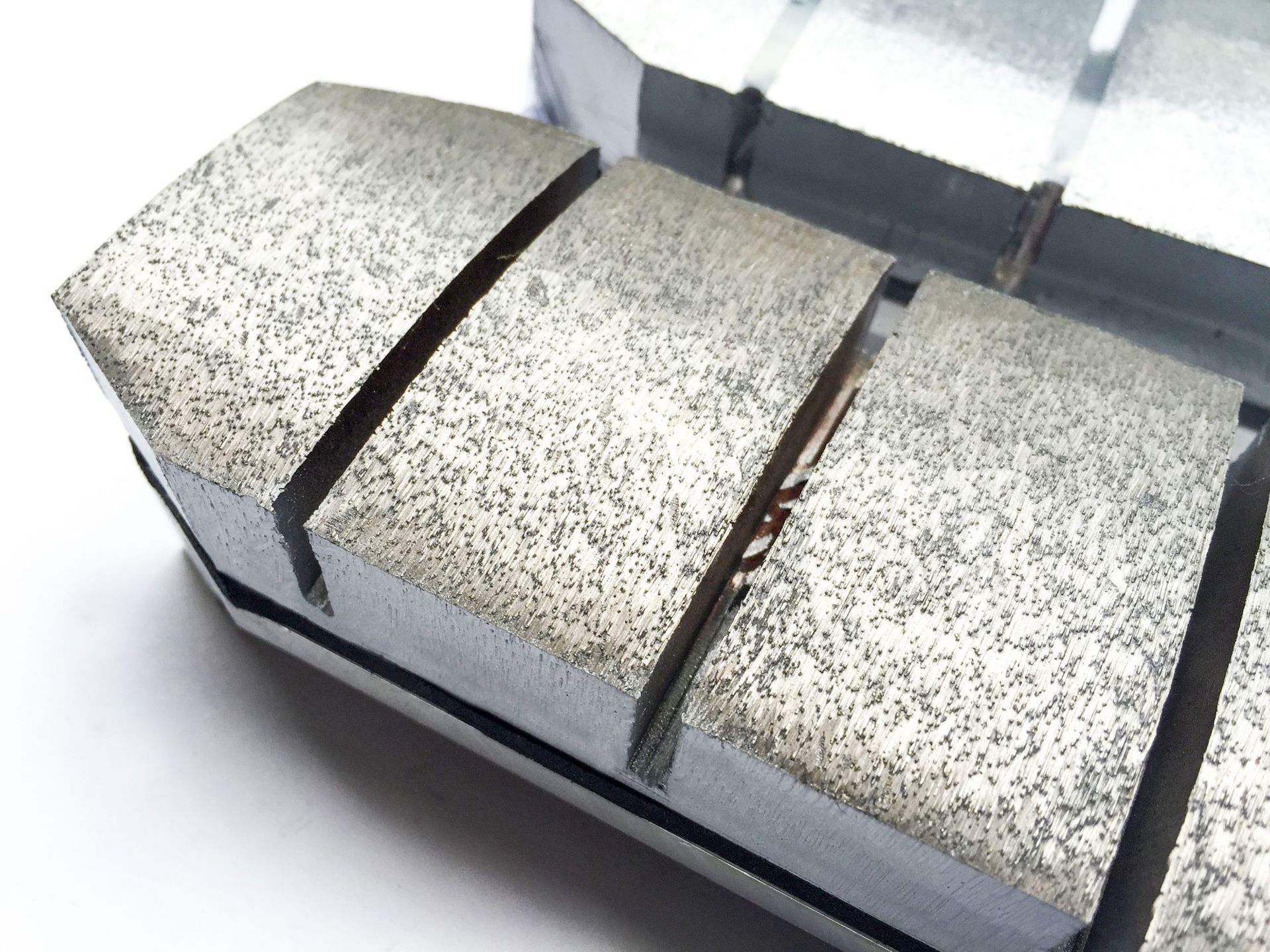 厂家直供花岗岩石材l140抛磨抛光金属磨具定制金刚石分齿布拉磨块