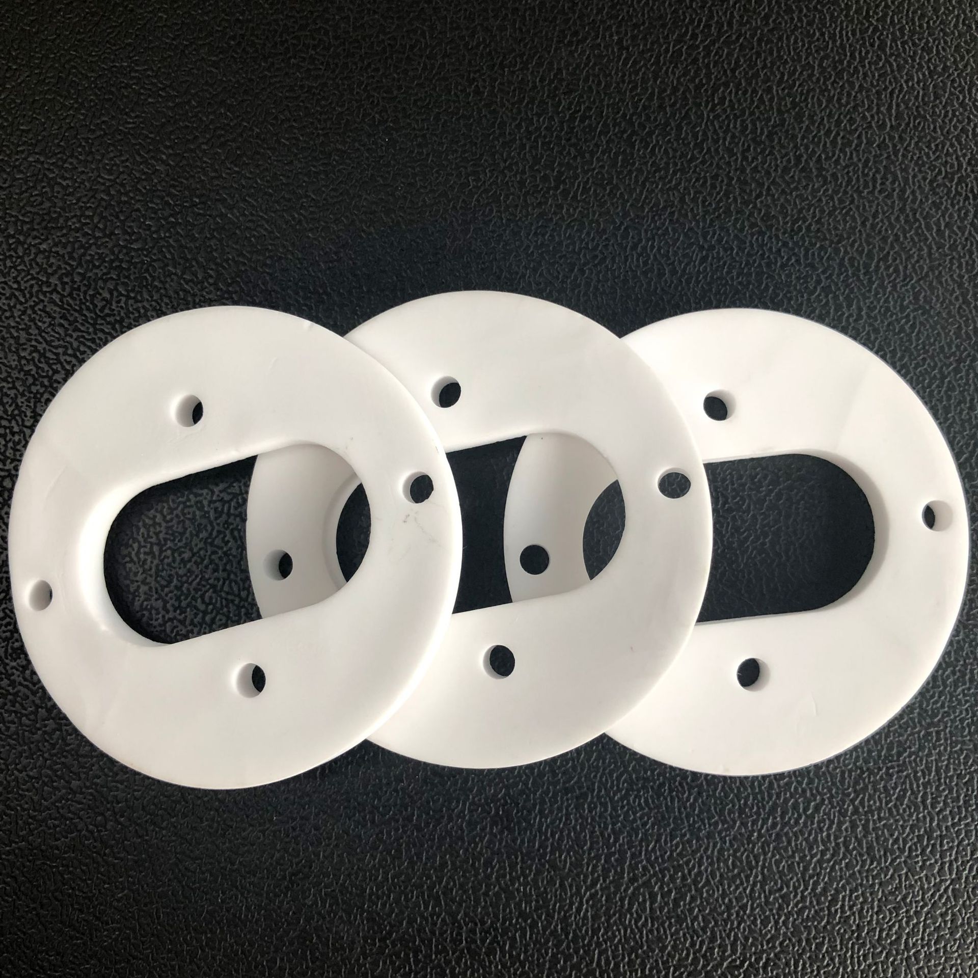 99氧化铝陶瓷耐磨环干压耐高温绝缘精密陶瓷圈