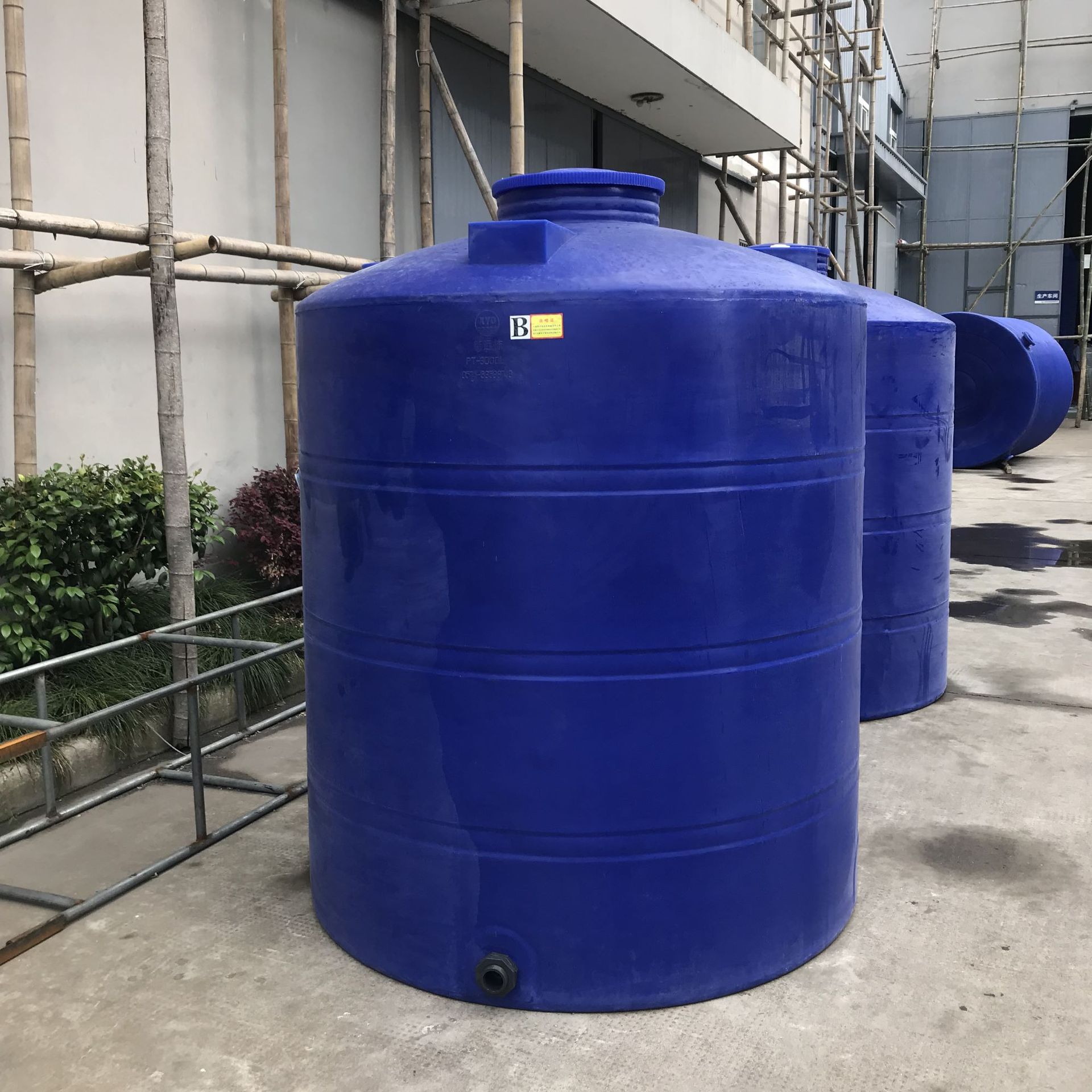 水罐3吨 森林消防蓄pe水塔 大型水桶 化工容器滚塑立式桶pt-3000l