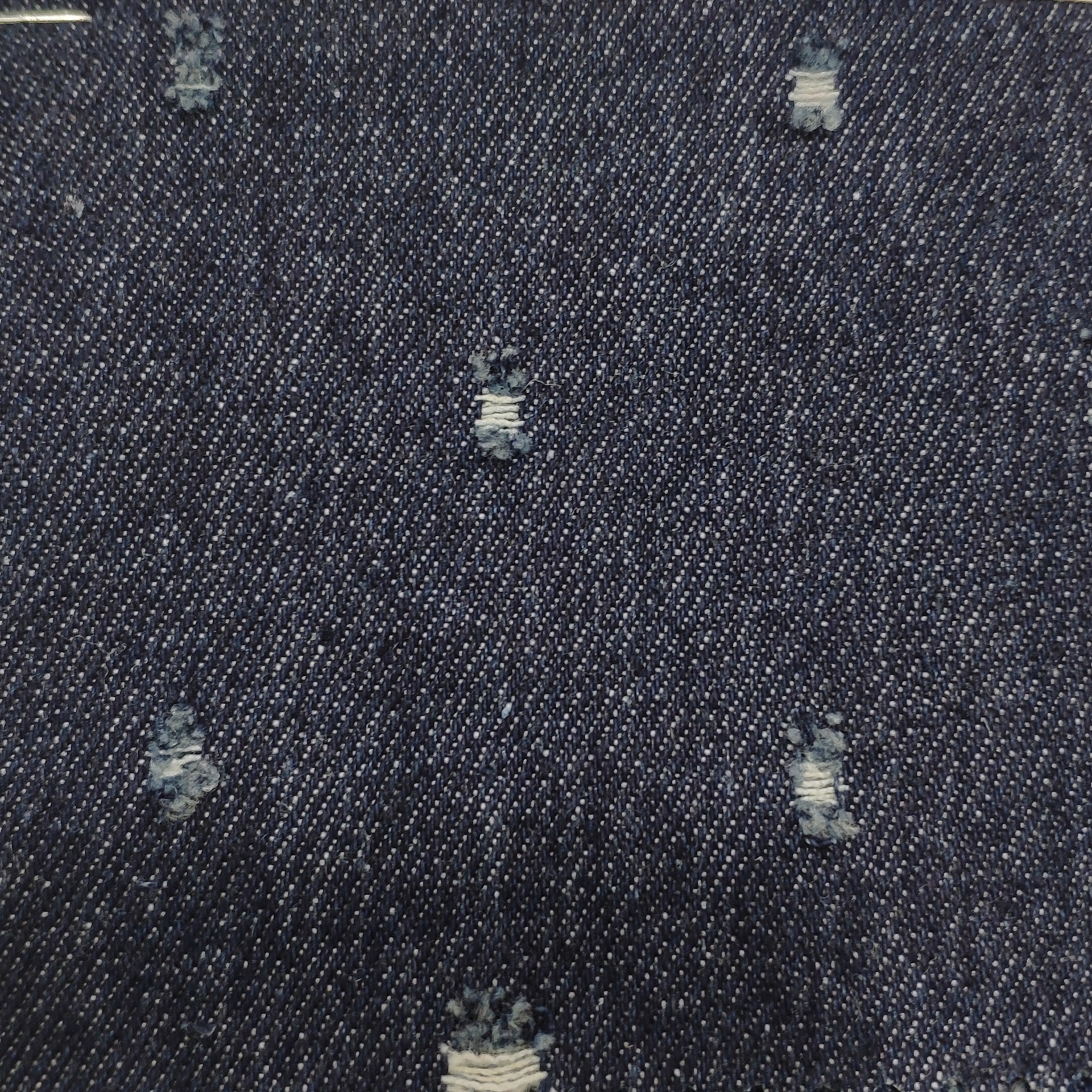 牛仔面料 10*10斜纹钩花破洞牛仔 10oz 外套面料 箱包鞋材需定做