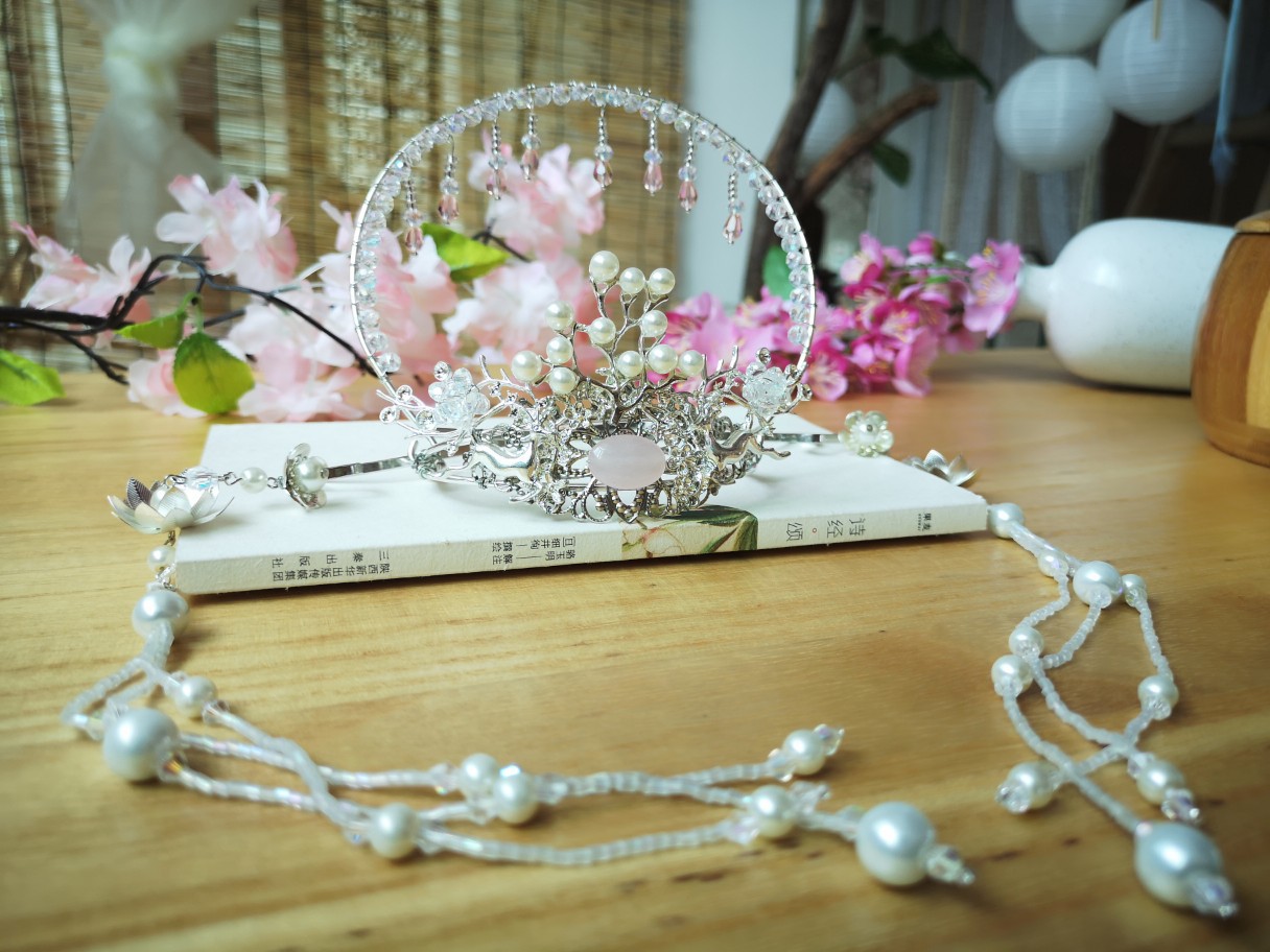 汉服头饰发冠女古风2019新款中式新娘秀禾头饰古装发簪子大气凤冠