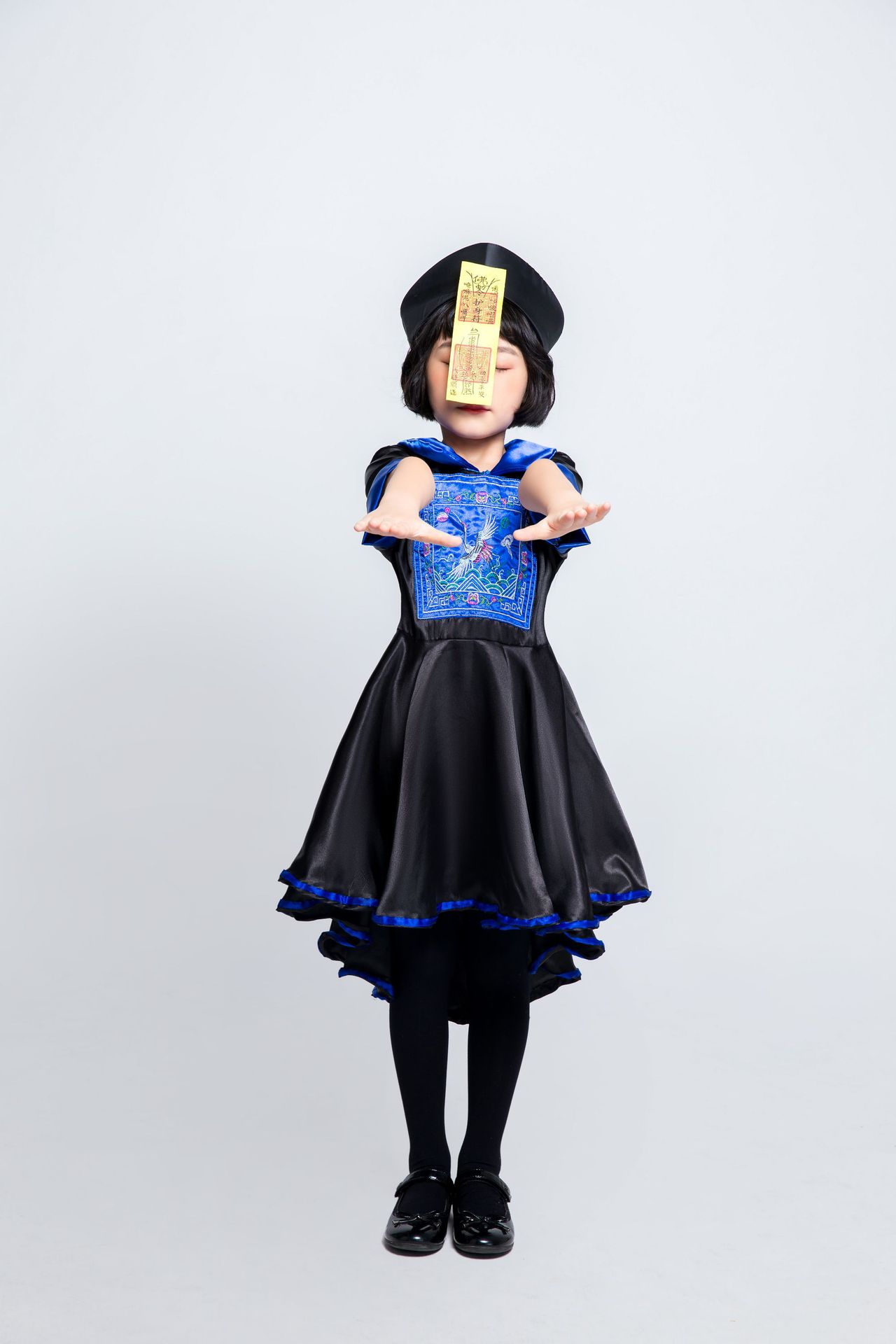 可爱小僵尸图片