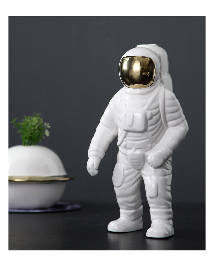 陶瓷宇航员摆设北欧创意人物现代软装样板房饰品太空人摆件干花瓶