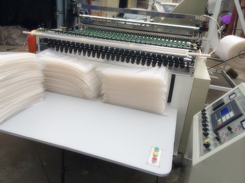 供应 单放料800mm泡泡袋制袋机 珍珠棉制袋机 气泡膜袋生产机器