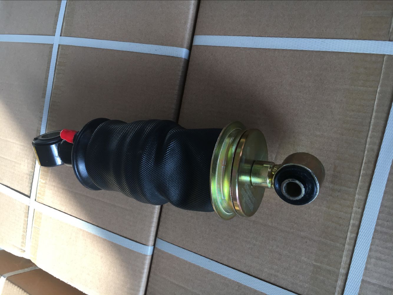 欧曼gtl前悬减震器 橡胶防震器空气减震器厂家直供