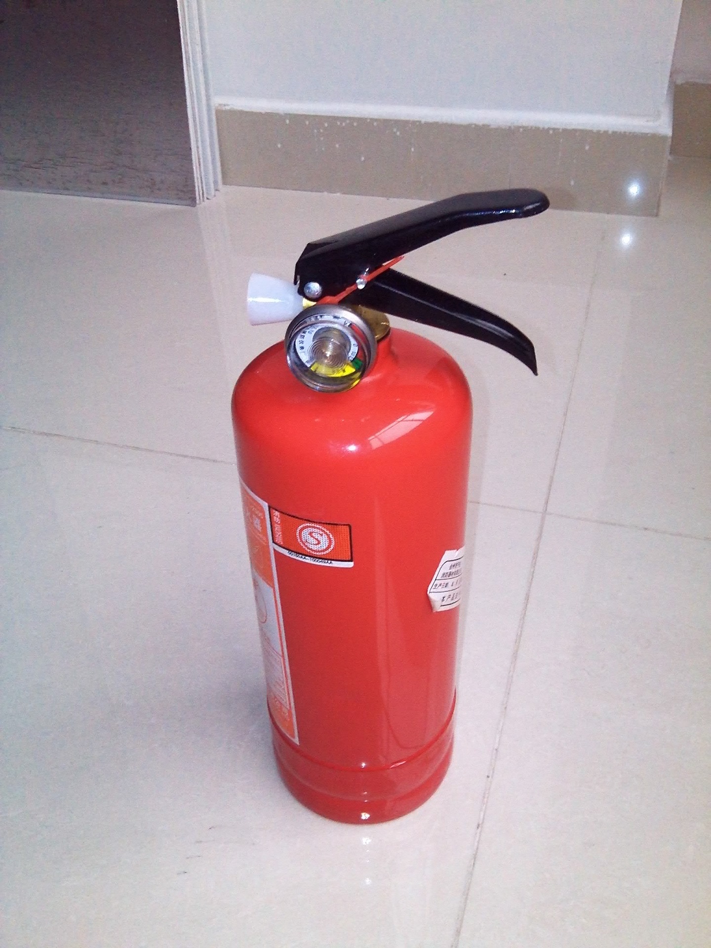 小灭火器汽车灭火器家庭厨房用灭火器急救箱医疗包灭火器