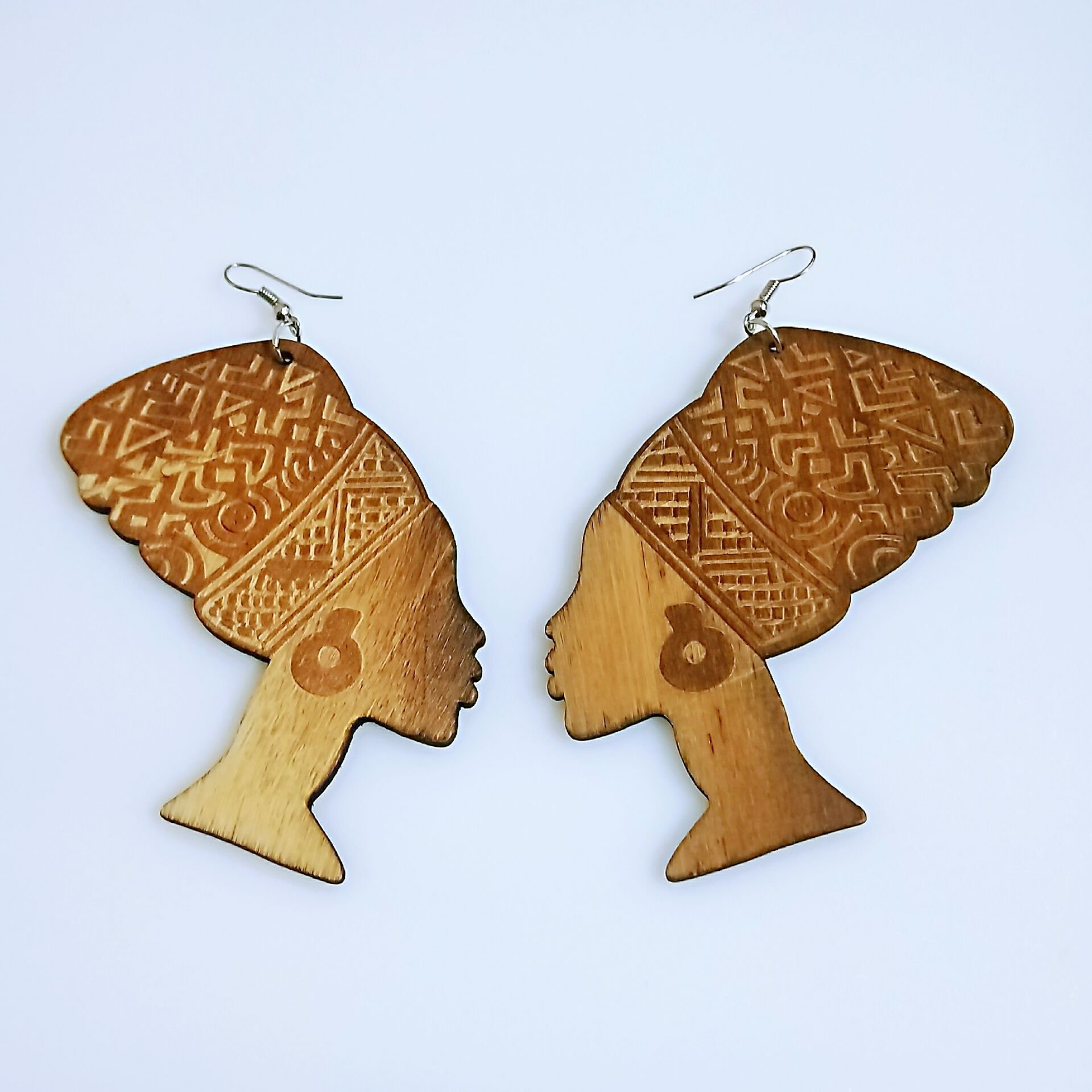 时尚激光雕刻咖啡色耳环 创意木质复古非洲人头耳钉女 厂家供应
