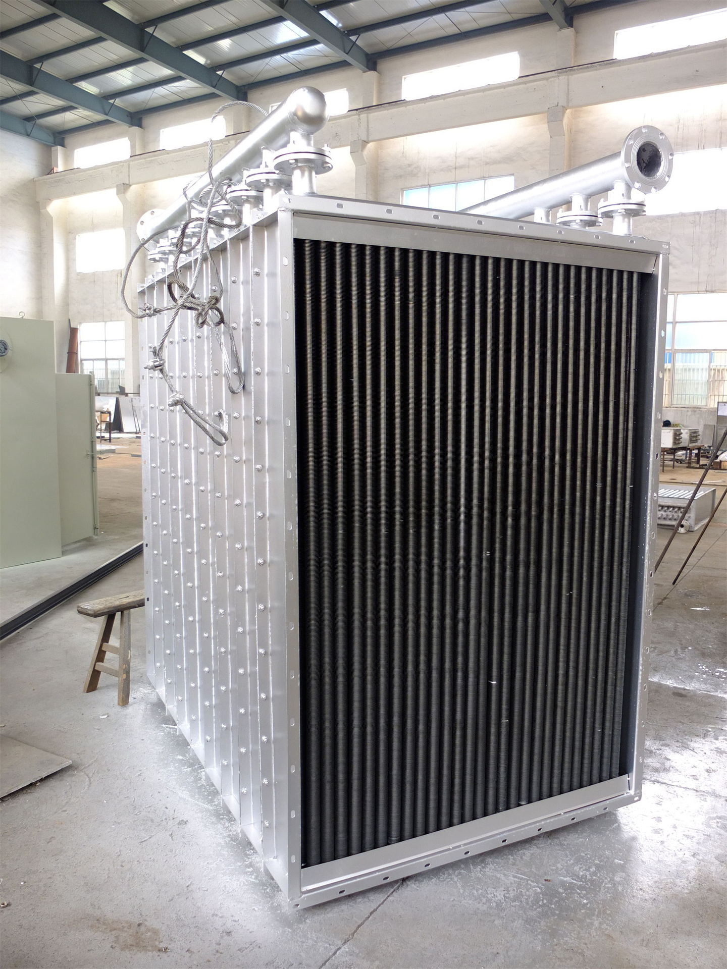 江苏常州厂家直供定制 武干螺旋翅片式空气热交换器 混合式散热器