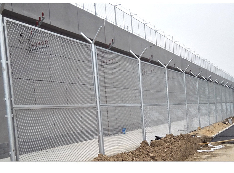 监狱护栏带刀片刺绳防攀爬围网监狱护栏网定制看守所刀片刺绳