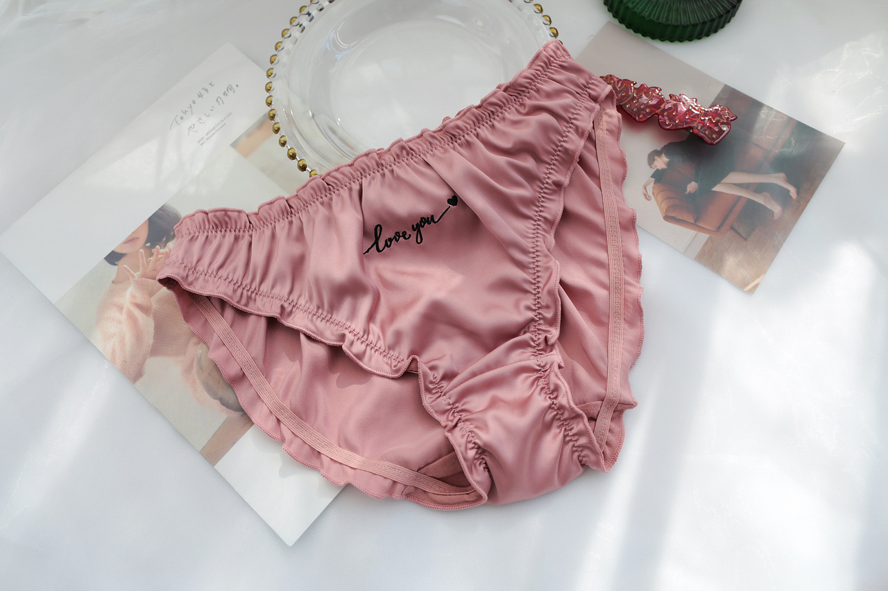 丝质简约版仿真丝亮光面料中腰三角裤轻熟女内裤大连外贸工厂直销