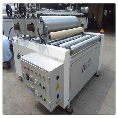 厂家直销全自动全新家具木纹压花机供应木门等密度板木纹压花机