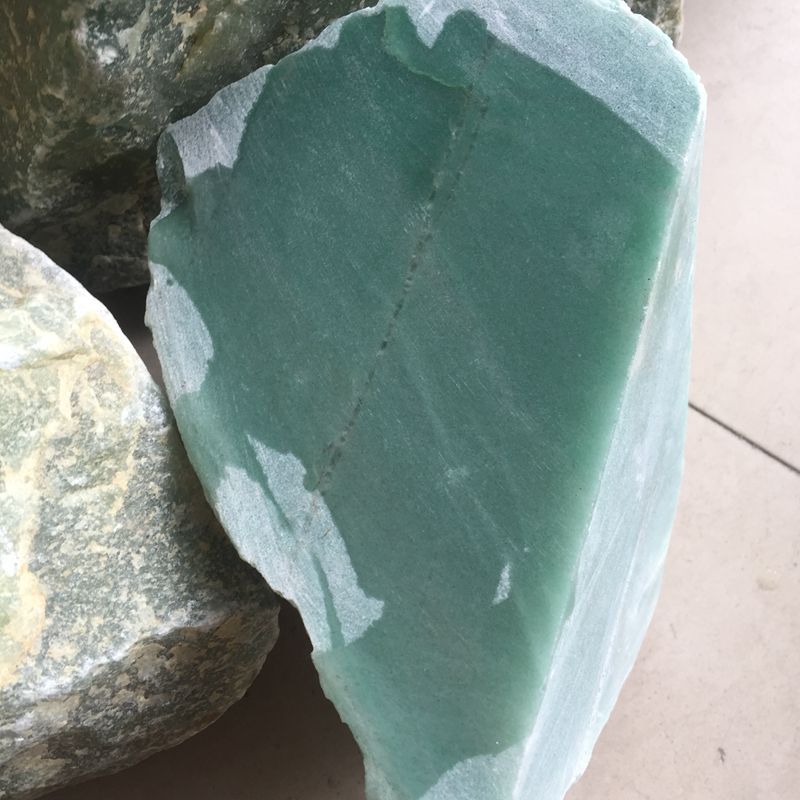 20~50厘米天然东陵玉原石摆件 绿东陵原料工艺品 东陵石毛料