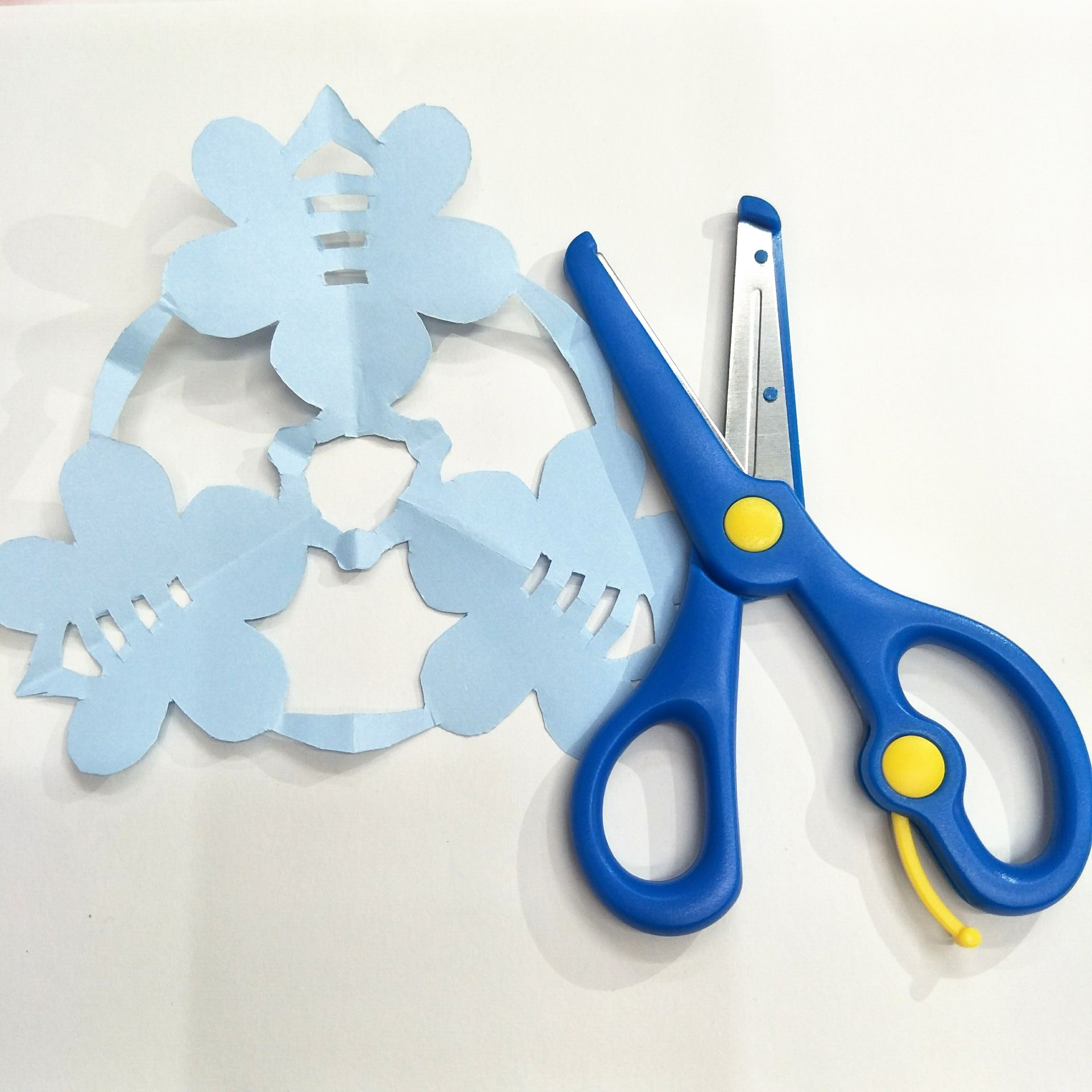 创意儿童 学生省力弹力弹弓剪纸剪刀 安全手工全幼儿弹簧剪刀批发