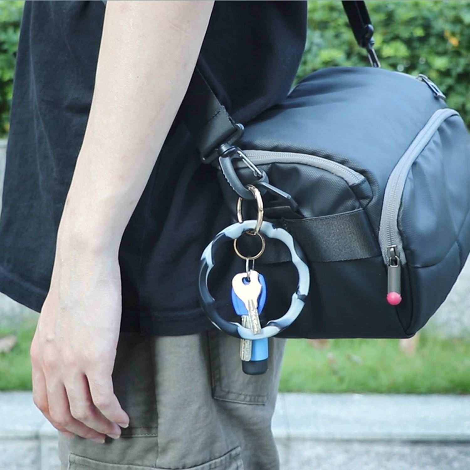 外贸爆款硅胶手镯钥匙圈 运动健身防掉钥匙手环 欧美简约男女手环